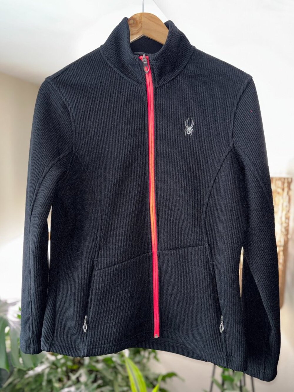 Spyder Women’s Full Zip Core Sweater Jacket Black Neon Pink Size L Like New